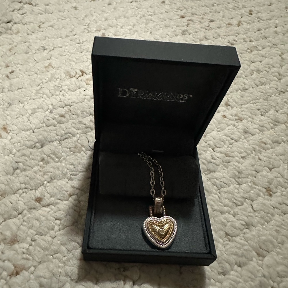 Diamond international  heart necklace white and gold with diamond